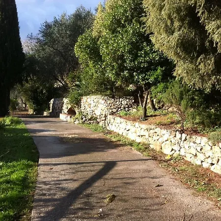 Agriturismo La Rocca Di Perti
