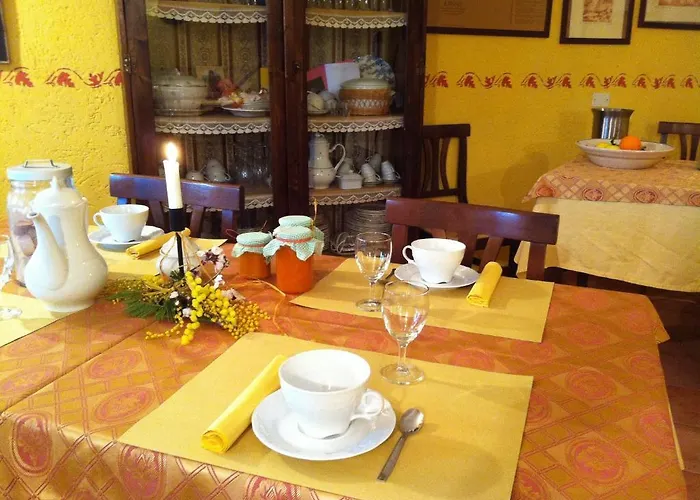 Agriturismo La Rocca Di Perti Финале Лигуре
