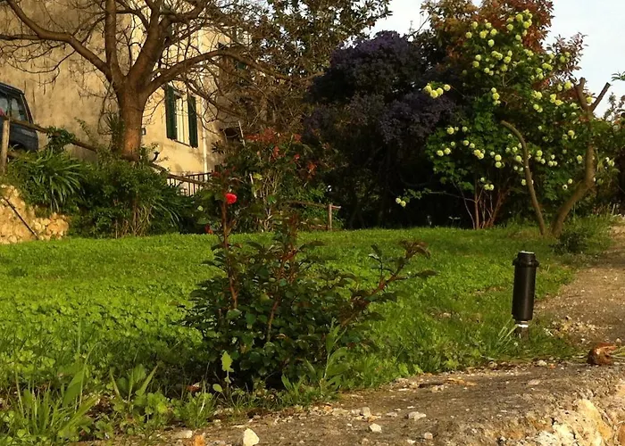 Agriturismo La Rocca Di Perti Финале Лигуре