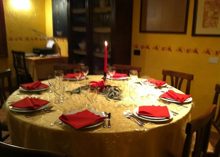 Agriturismo La Rocca Di Perti Фермерский дом *