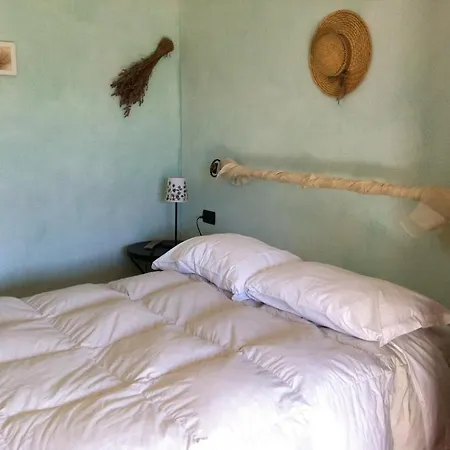 Alloggio per agriturismo La Rocca Di Perti *