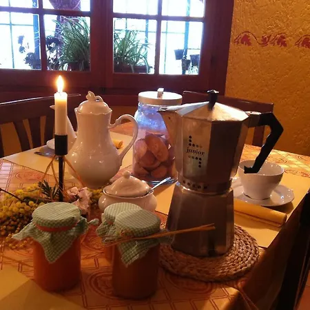 Alloggio per agriturismo La Rocca Di Perti