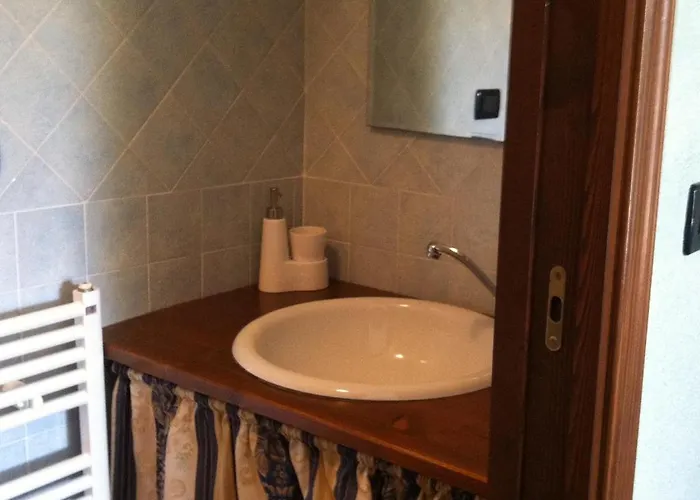 Bauernhof La Rocca Di Perti *