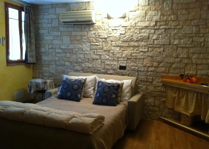 La Rocca Di Perti Bauernhof